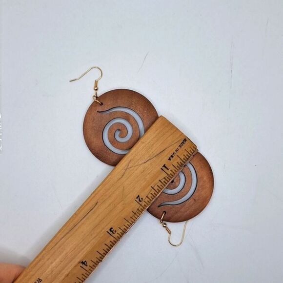 Brown wooden boho swirl earrings lightweight jewelry - Picture 4 of 4